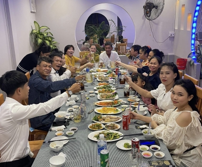 TRẢI NGHIỆM THỰC KHÁCH