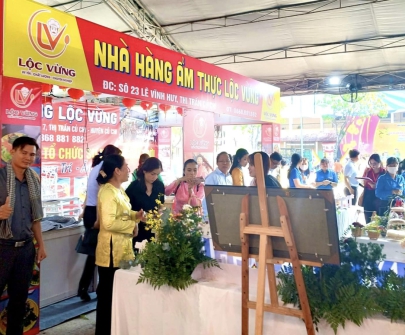 TRẢI NGHIỆM THỰC KHÁCH