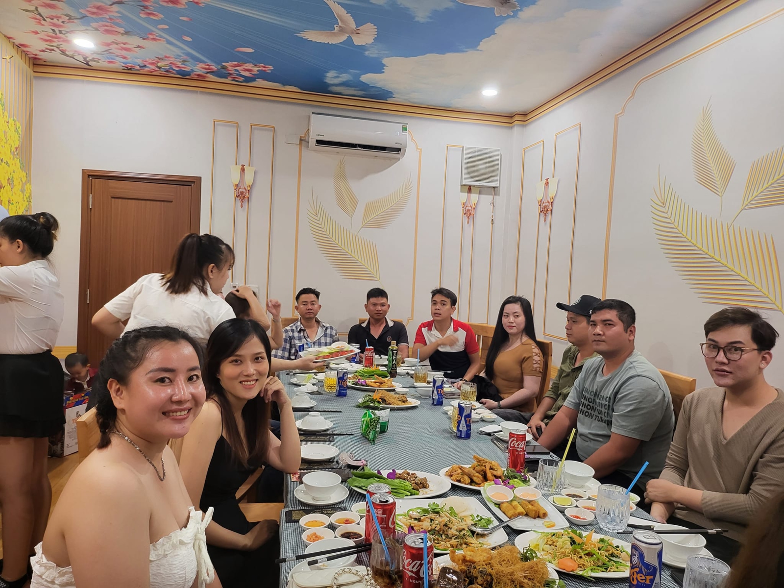 TRẢI NGHIỆM THỰC KHÁCH